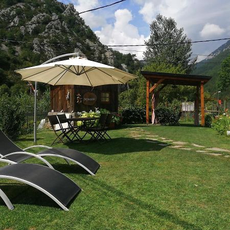 Apartamentos Mobison Salinas de Bielsa Exteriér fotografie