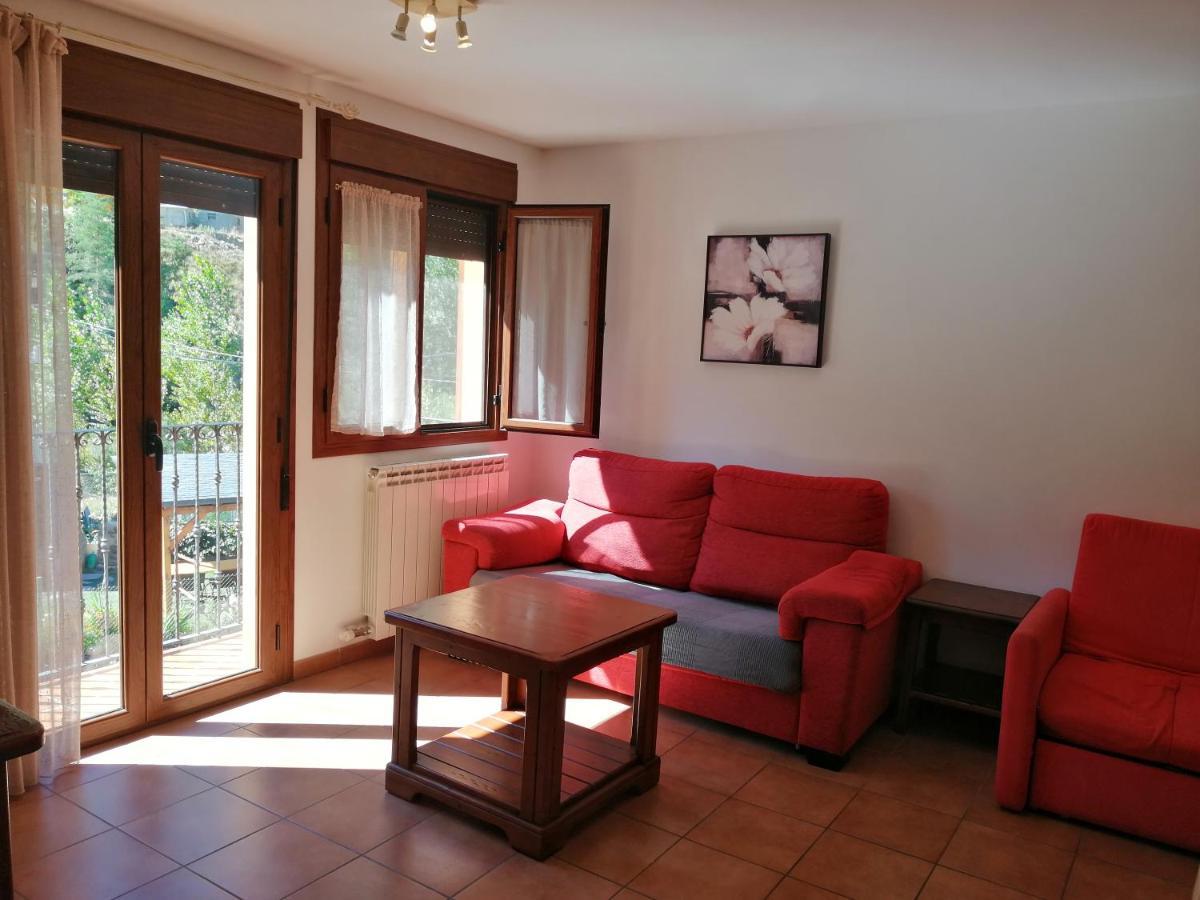 Apartamentos Mobison Salinas de Bielsa Exteriér fotografie