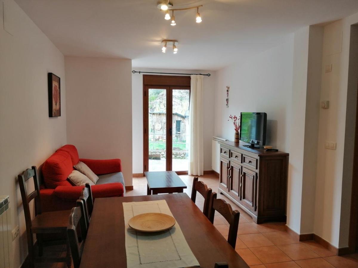 Apartamentos Mobison Salinas de Bielsa Exteriér fotografie